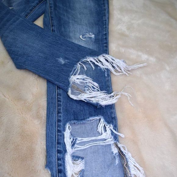 Blank NYC Madison Crop Destroyed Jeans Size 24 High Rise Frayed Hem Denim - Picture 6 of 15
